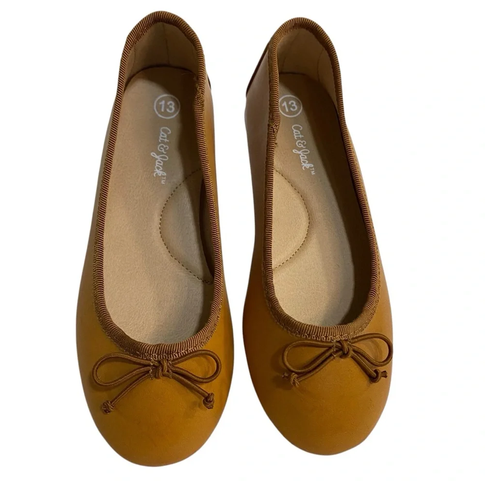 CAT & JACK Shoes Ballet Flats NEW Size 13 Camel Tan Padded Footbed Cute Bow